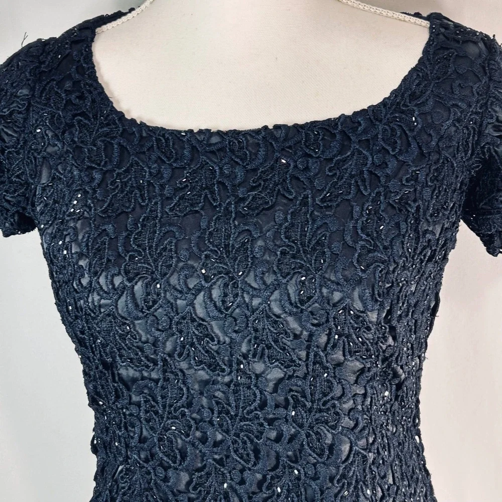 Carmen Marc Valvo Black Beaded Lace Evening Top Short Sleeve Scoop Neck Size 4 - Picture 3 of 10